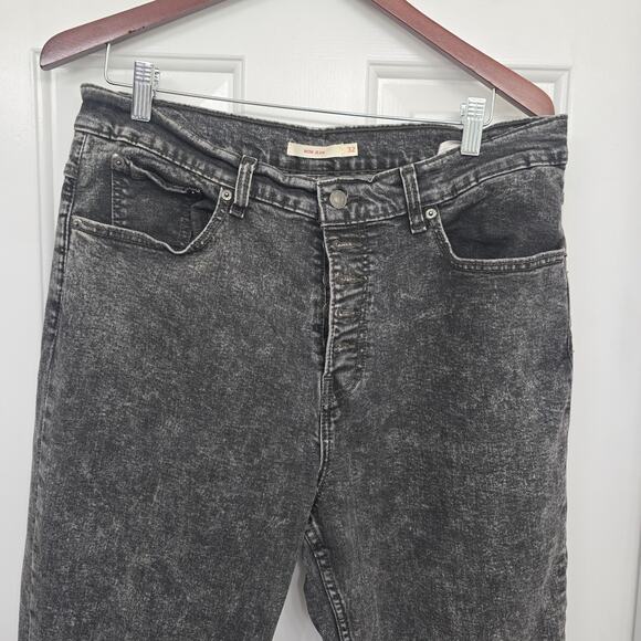 Levi’s High Waisted Mom Jeans Black Acid Wash Raw Hem Straight Leg 32 Y2K Grunge - Picture 3 of 11